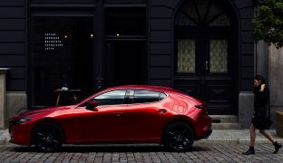 Mazda 3: хэтчбек NEW